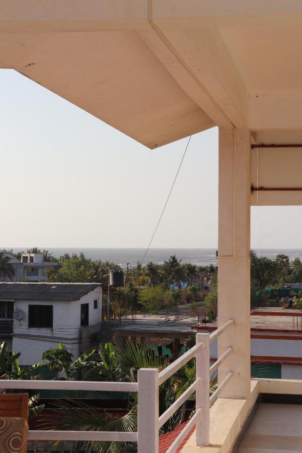 Sunshine Sea View Hotel Alībāg Esterno foto